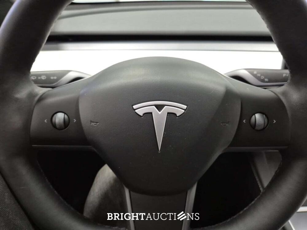 Tesla Model Y RWD 60 kWh 299pk 2022, 2CVD601