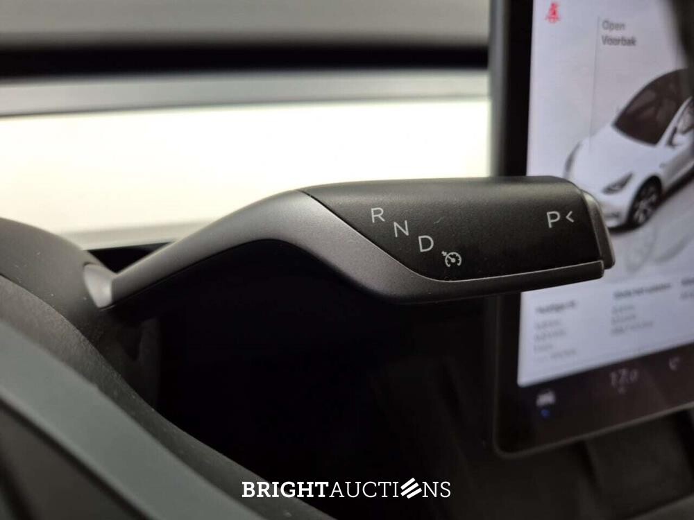 Tesla Model Y RWD 60 kWh 299pk 2022, 2CVD601