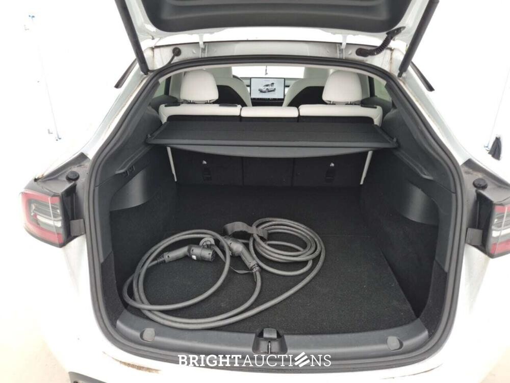 Tesla Model Y RWD 60 kWh 299pk 2022, 2CVD601
