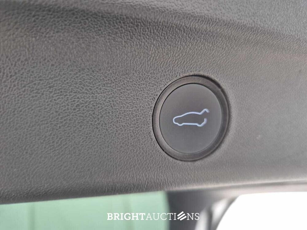 Tesla Model Y RWD 60 kWh 299pk 2022, 2CVD601
