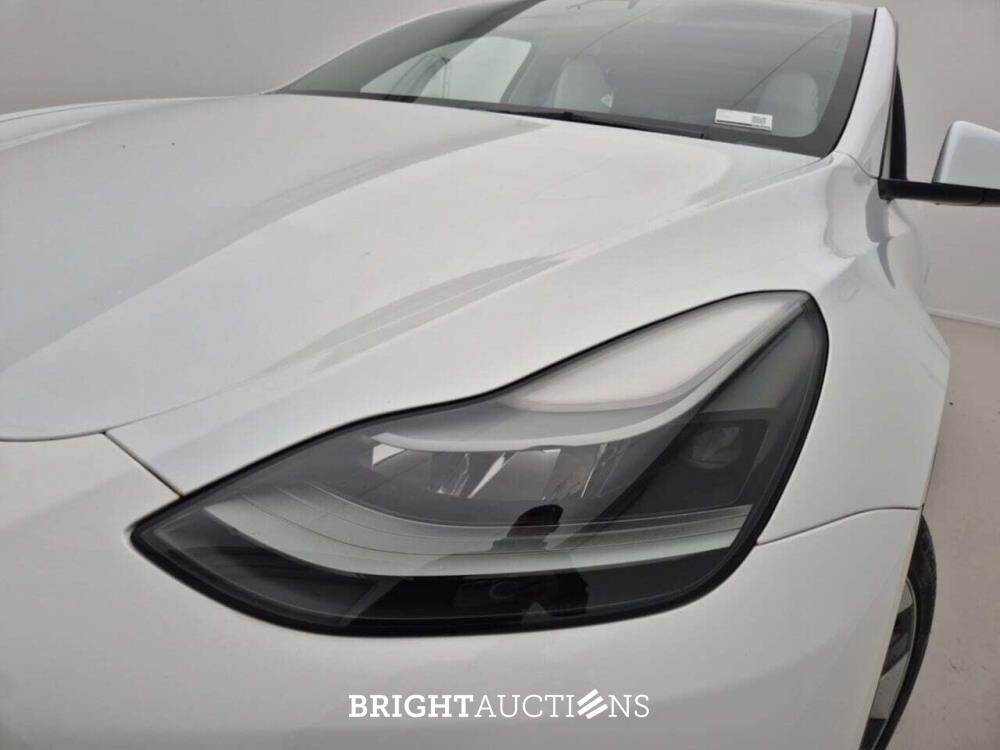Tesla Model Y RWD 60 kWh 299pk 2022, 2CVD601