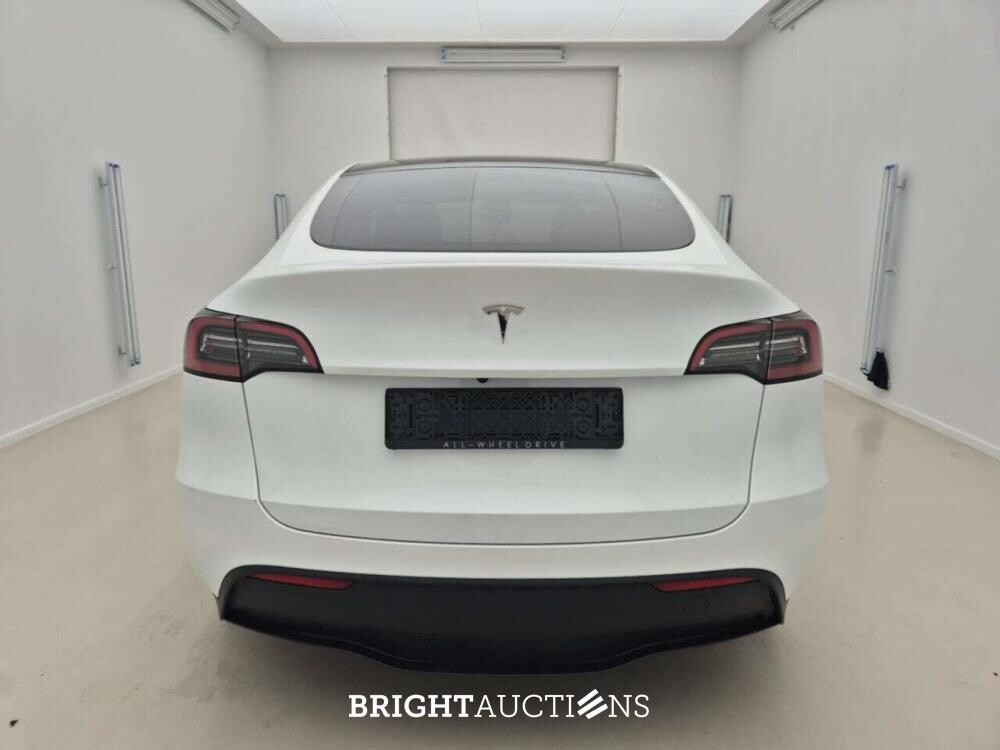 Tesla Model Y RWD 60 kWh 299pk 2022, 2CVD601