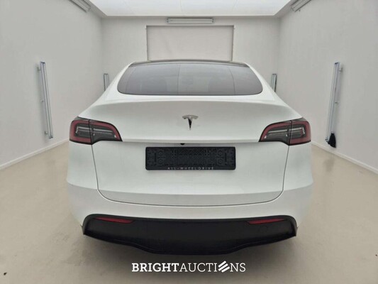 Tesla Model Y RWD 60 kWh 299pk 2022, 2CVD601