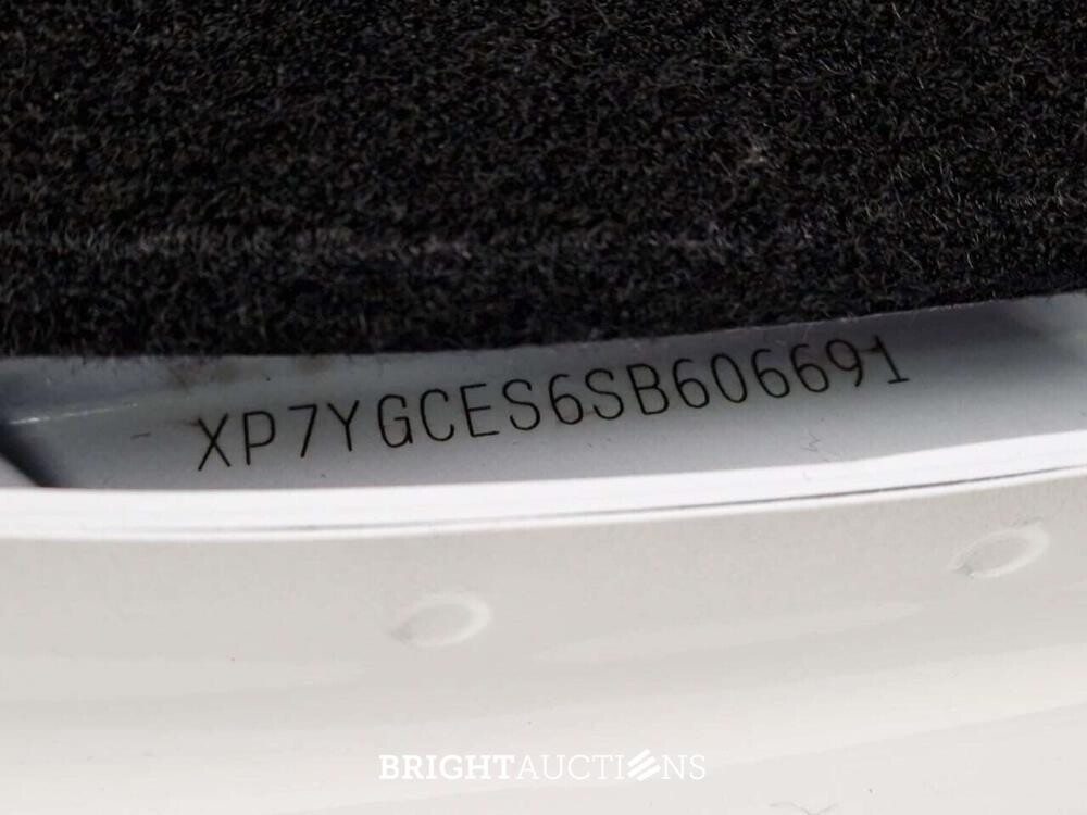 Tesla Model Y Long Range RWD 347pk 2025, 2GRZ915