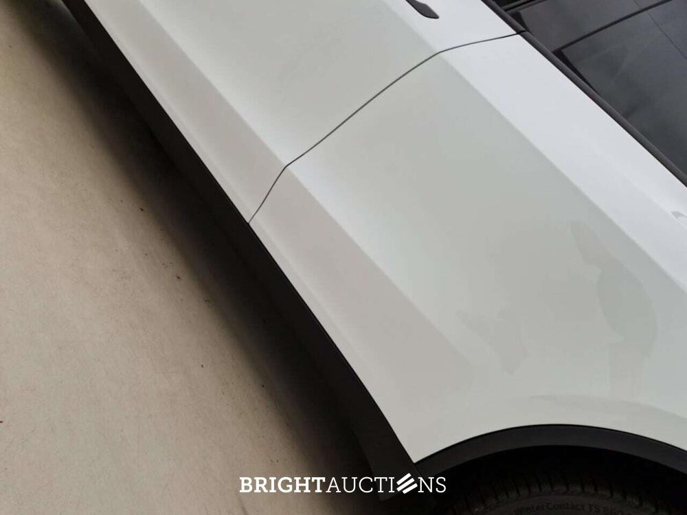 Tesla Model Y Long Range RWD 347pk 2025, 2GRZ915