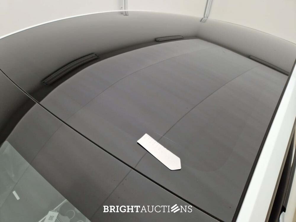 Tesla Model Y Long Range RWD 347pk 2025, 2GRZ915