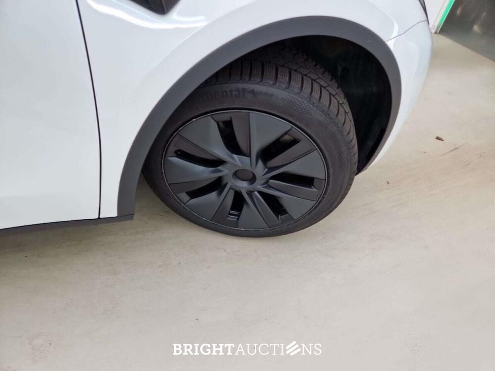 Tesla Model Y Long Range RWD 347pk 2025, 2GRZ915