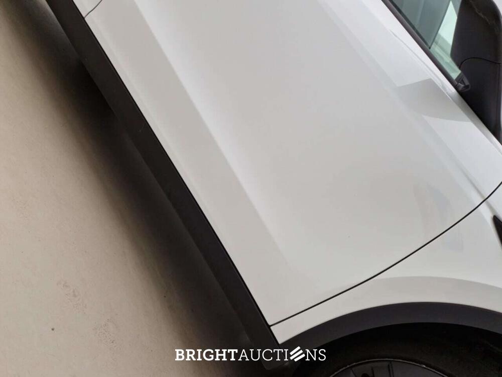 Tesla Model Y Long Range RWD 347pk 2025, 2GRZ915