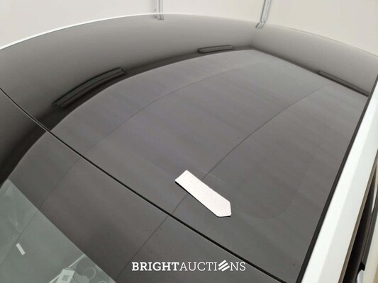 Tesla Model Y Long Range RWD 347pk 2025, 2GRZ915