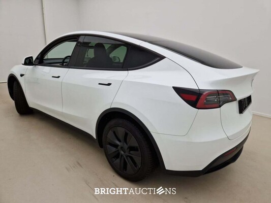 Tesla Model Y Long Range RWD 347pk 2025, 2GRZ915
