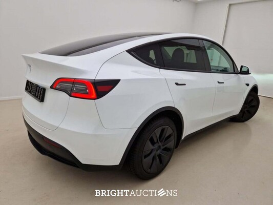 Tesla Model Y Long Range RWD 347pk 2025, 2GRZ915