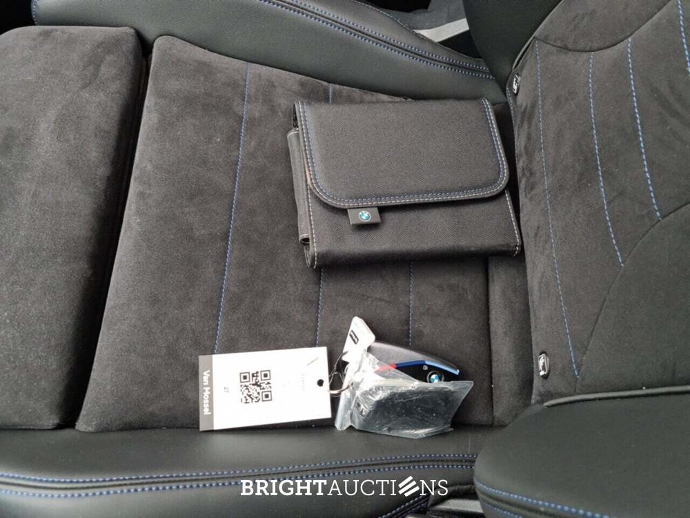 BMW iX1 X-Drive 30 M Sport 272pk 2023, DDL1006E