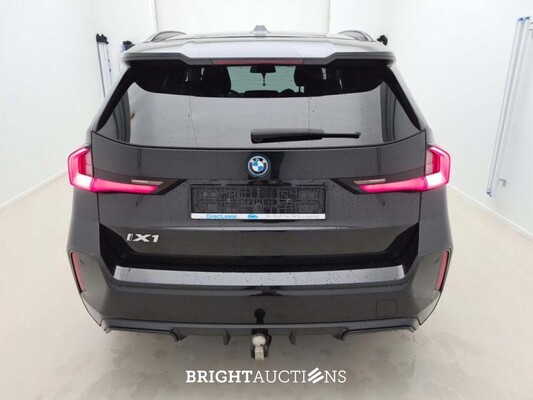 BMW iX1 X-Drive 30 M Sport 272pk 2023, DDL1006E