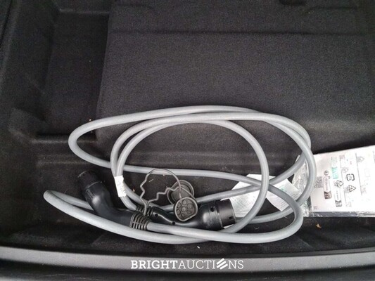 BMW iX1 X-Drive 30 M Sport 272pk 2023, DDL1006E