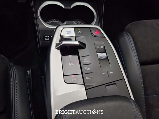 BMW iX1 X-Drive 30 M Sport 272pk 2023, DDL1006E