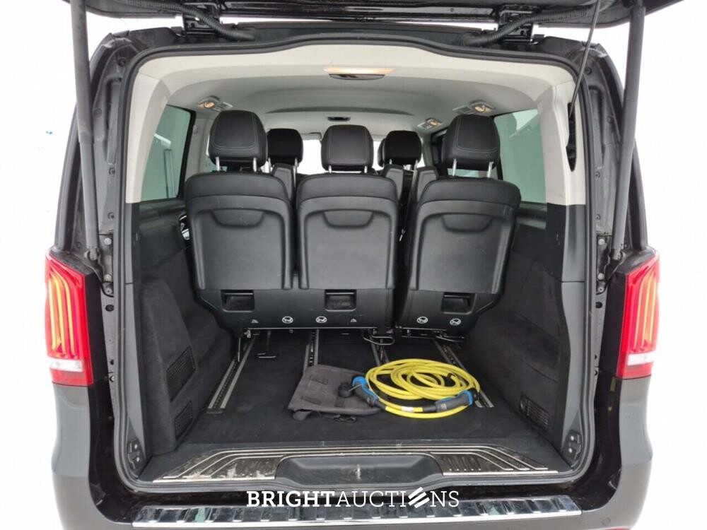 Mercedes-Benz Eqv300 7P. L2 204pk 2023, 2DAF204