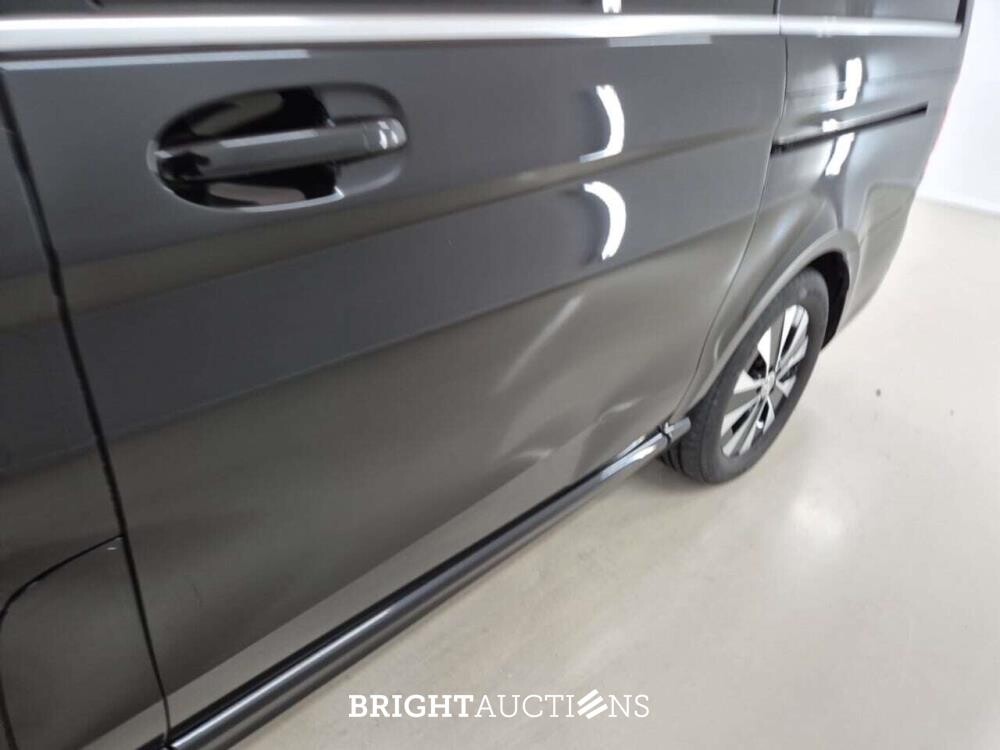Mercedes-Benz Eqv300 7P. L2 204pk 2023, 2DAF204