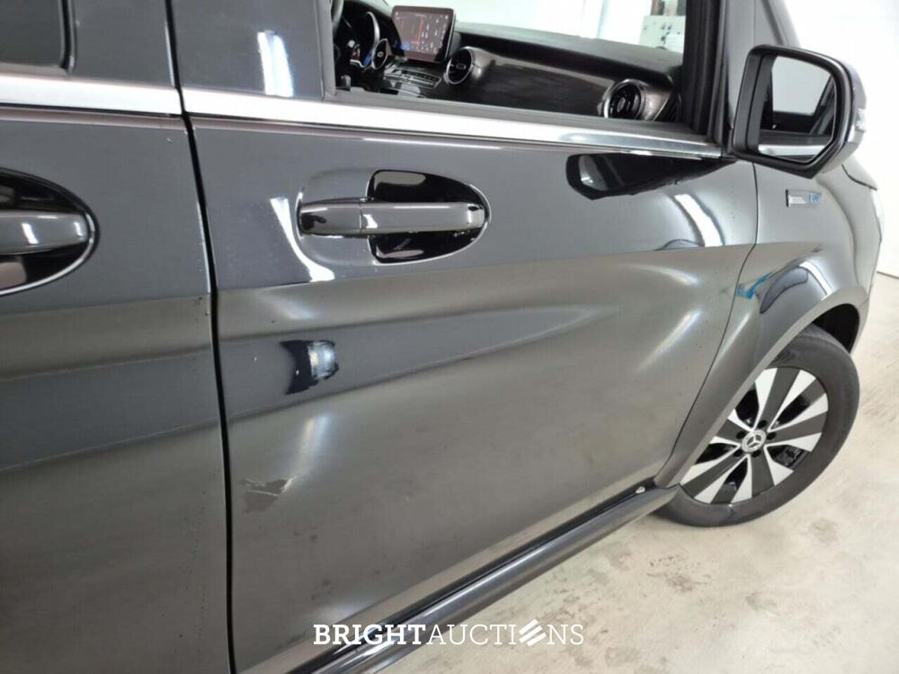 Mercedes-Benz Eqv300 7P. L2 204pk 2023, 2DAF204