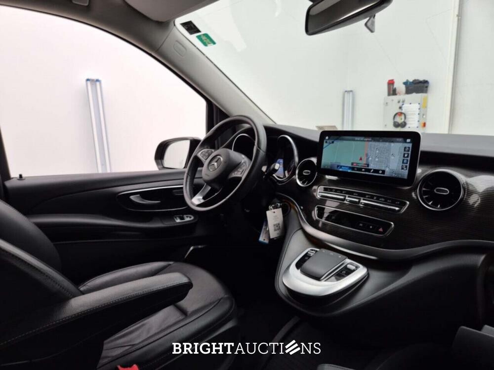 Mercedes-Benz Eqv300 7P. L2 204pk 2023, 2DAF204