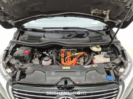 Mercedes-Benz Eqv300 7P. L2 204pk 2023, 2DAF204