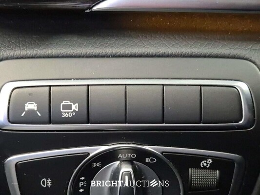 Mercedes-Benz Eqv300 7P. L2 204pk 2023, 2DAF204