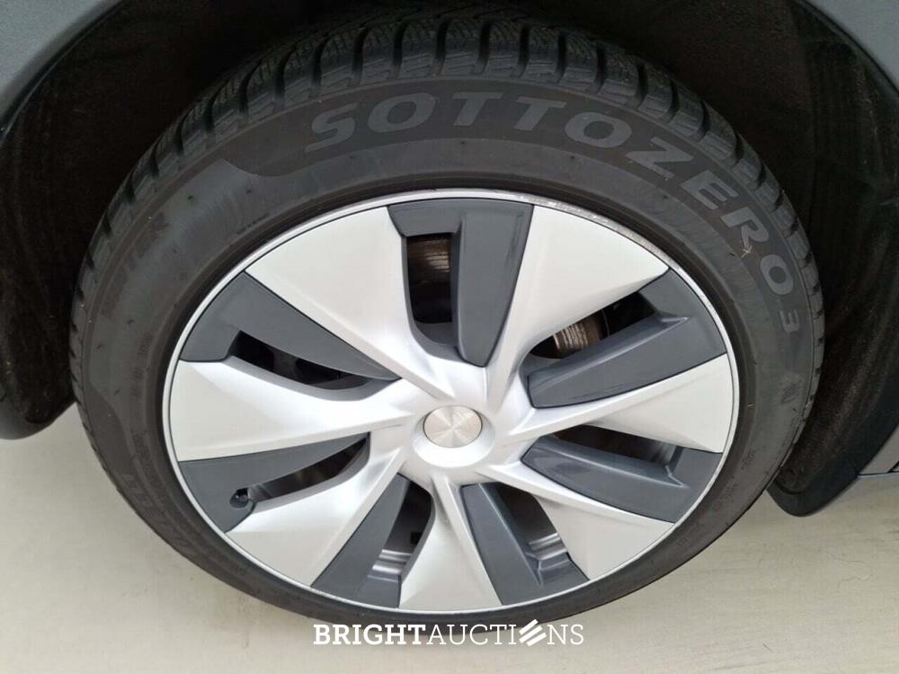 Tesla Model Y RWD 58 kWh 238pk 2022 (Origineel-NL), S-112-BF