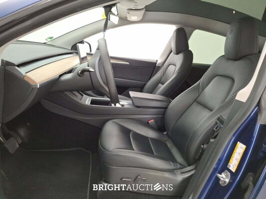 Tesla Model Y RWD 58 kWh 238pk 2022 (Origineel-NL), S-112-BF
