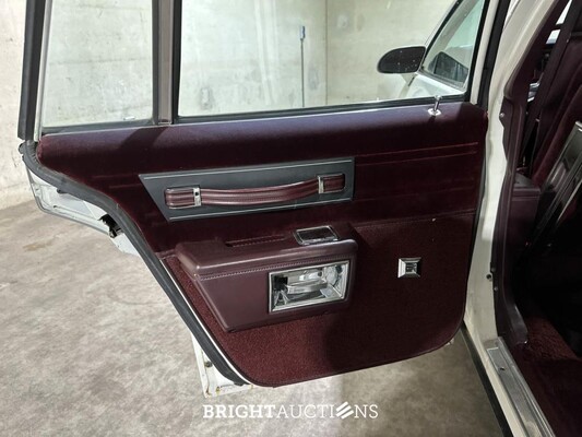 Chevrolet USA Caprice 5.0 Brougham 163pk 1986, 21-LZG-9