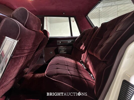 Chevrolet USA Caprice 5.0 Brougham 163pk 1986, 21-LZG-9