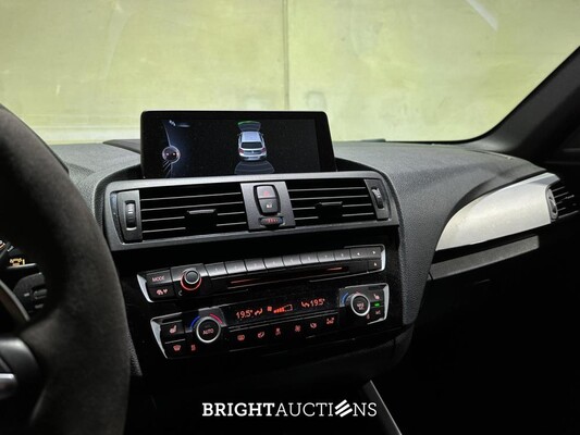 BMW M135i xDrive 320pk 2013 (Origineel-NL) 5-serie F20, 9-KHH-43
