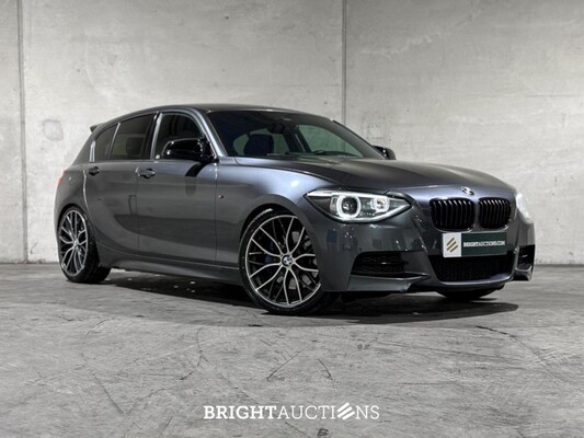 BMW M135i xDrive 320pk 2013 (Origineel-NL) 5-serie F20, 9-KHH-43