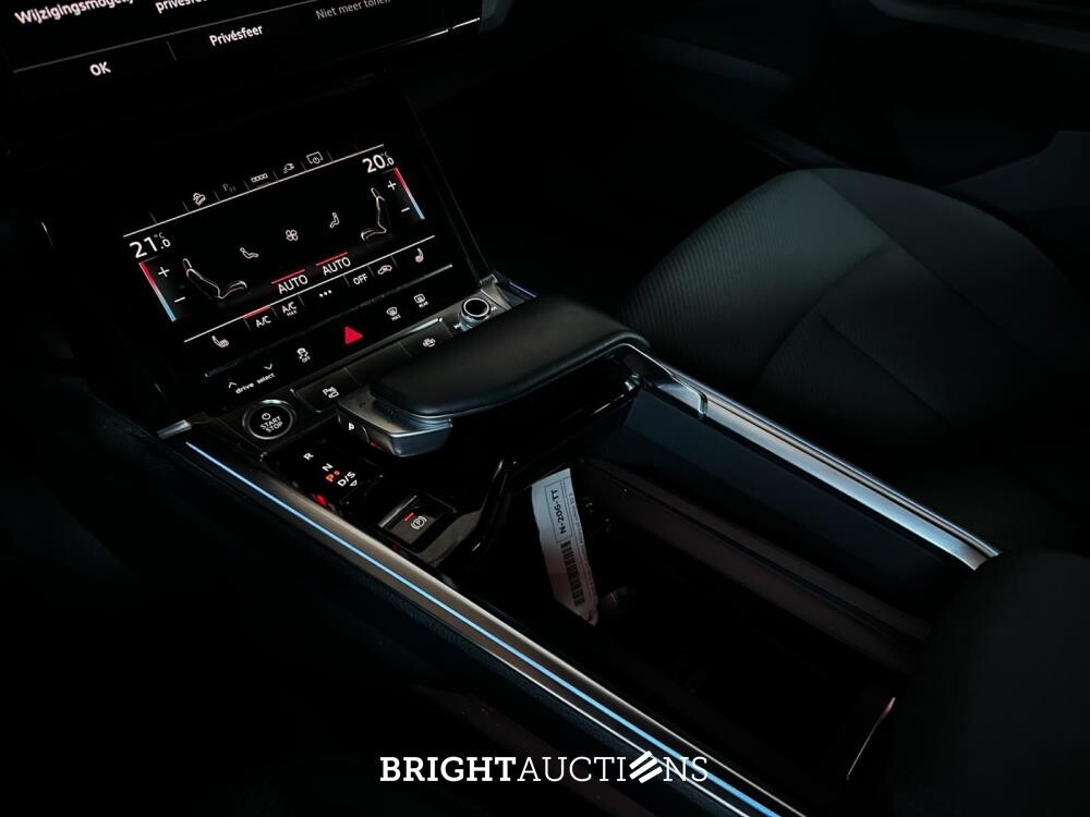 Audi e-tron 55 quattro Advanced edition 95 kWh 408pk 2021 (Origineel-NL+1e eigenaar), N-206-TT
