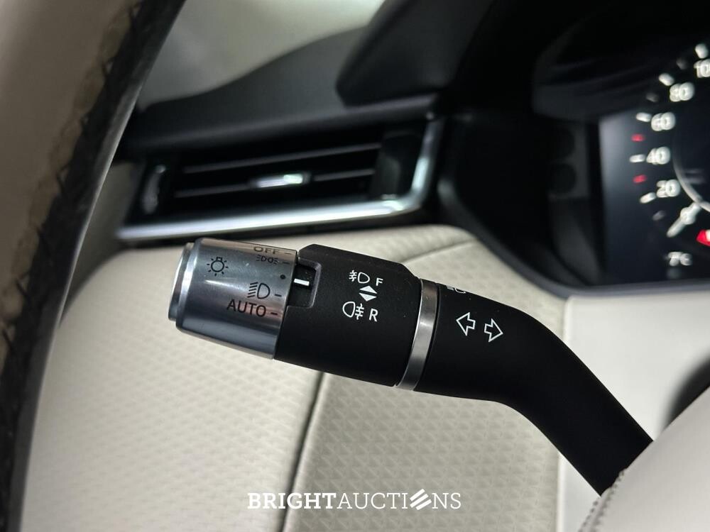 Land Rover Range Rover Velar 2.0 P400e R-Dynamic HSE 300pk 2021 (Origineel-NL), L-870-KS