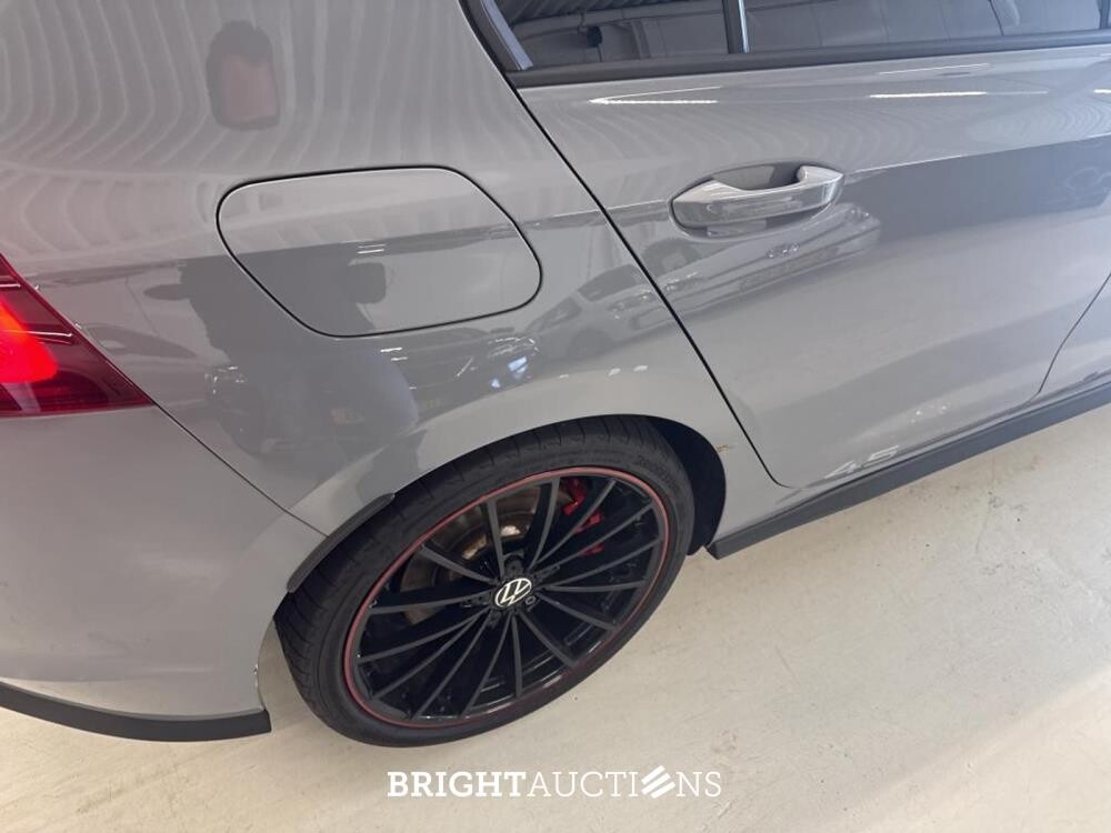 Volkswagen Golf GTI 2.0 TSI 301pk 2022, T-094-HR