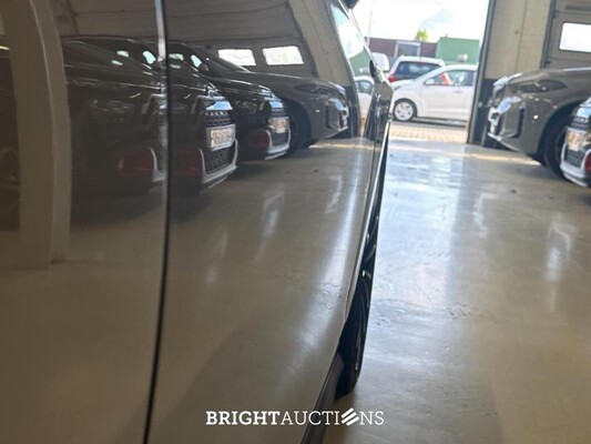 Volkswagen Golf GTI 2.0 TSI 301pk 2022, T-094-HR