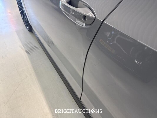 Volkswagen Golf GTI 2.0 TSI 301pk 2022, T-094-HR