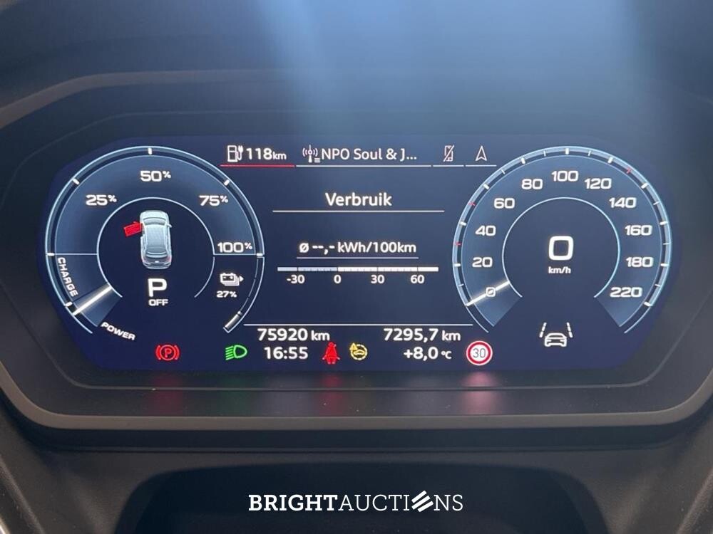 Audi Q4 e-tron 40 Advanced edition 77 kWh 204pk 2022 (Origineel-NL), P-402-HT