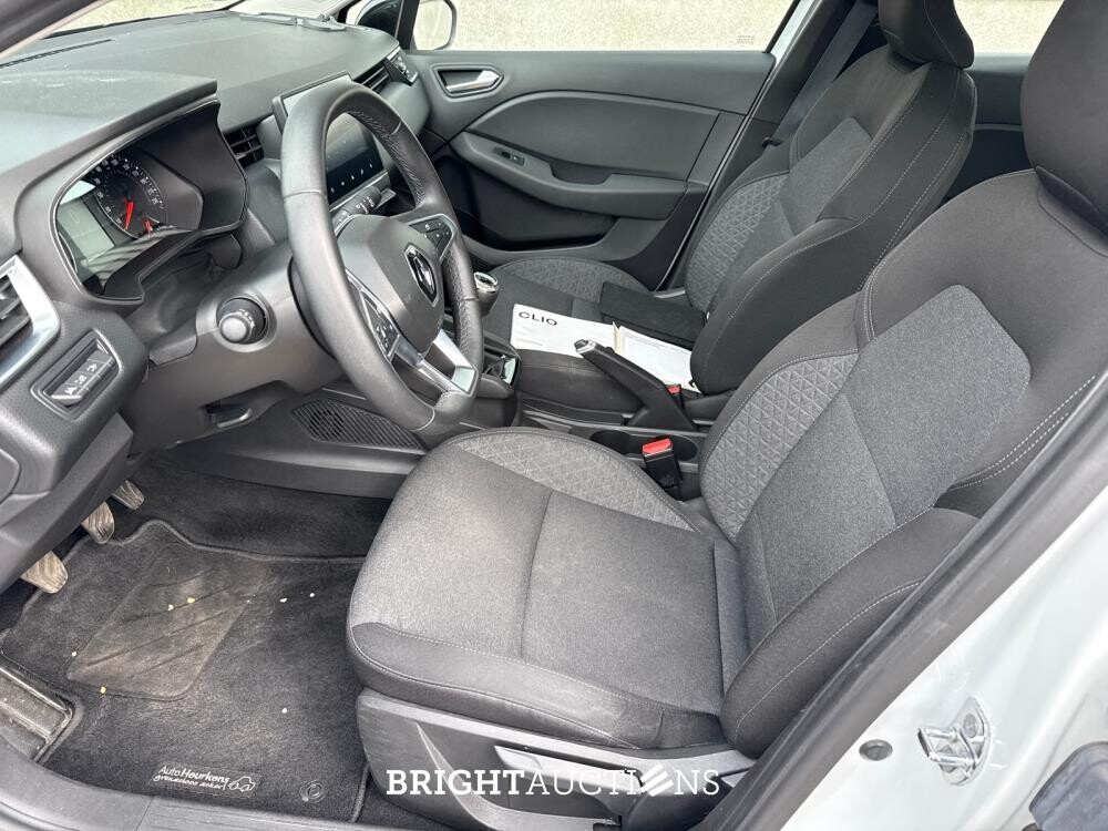 Renault Clio 90 Equilibre 1.0 TCe 91pk 2023 (Origineel-NL), S-739-BT