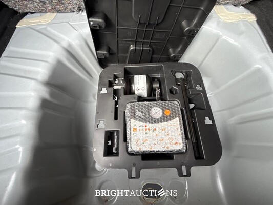 Renault Clio 90 Equilibre 1.0 TCe 91pk 2023 (Origineel-NL), S-739-BT