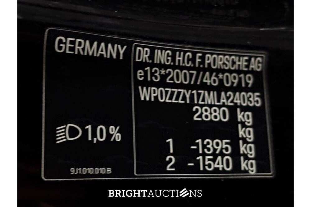 Porsche Taycan 4S Performance 84 kWh 489pk 2020, R-152-FL