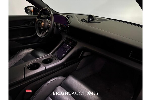Porsche Taycan 4S Performance 84 kWh 489pk 2020, R-152-FL