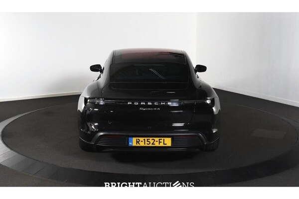 Porsche Taycan 4S Performance 84 kWh 489pk 2020, R-152-FL