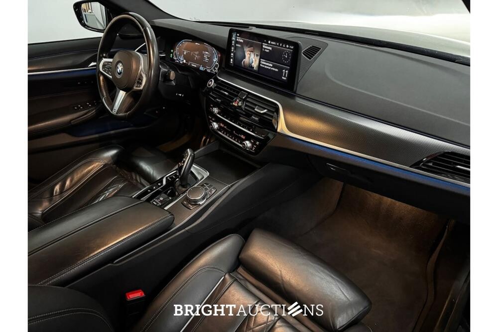 BMW 545e High Executive xDrive 394pk 2021 (Origineel-NL) 5-Serie, K-418-RL