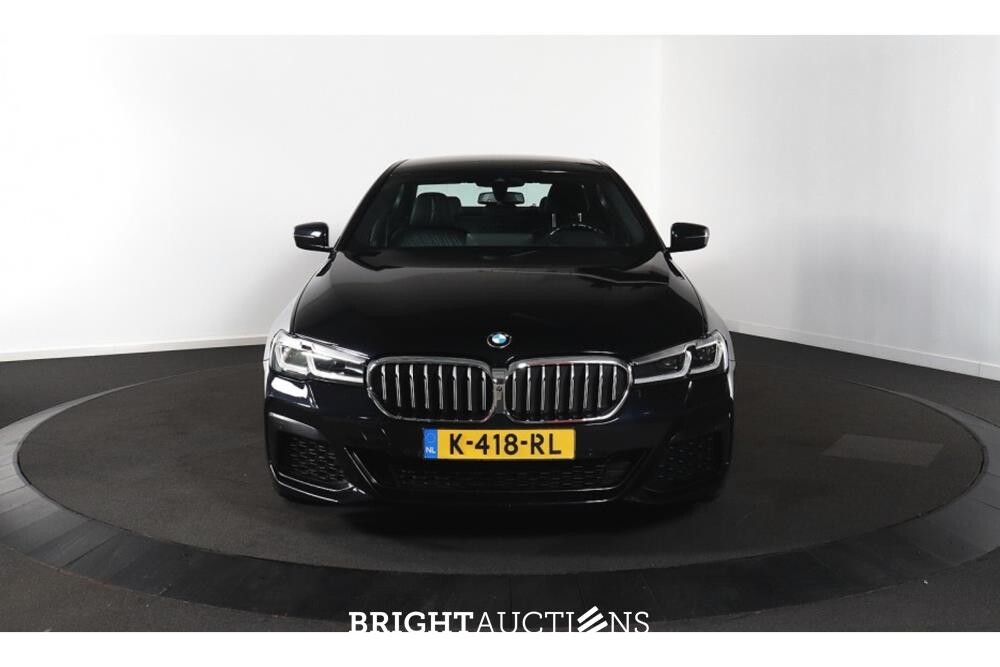 BMW 545e High Executive xDrive 394pk 2021 (Origineel-NL) 5-Serie, K-418-RL