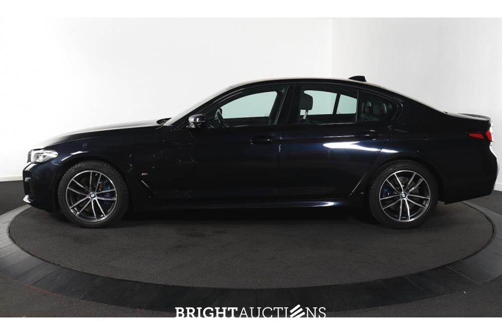 BMW 545e High Executive xDrive 394pk 2021 (Origineel-NL) 5-Serie, K-418-RL