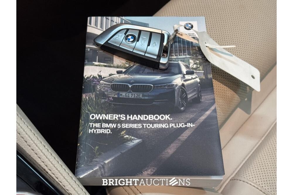 BMW 530e Business Edition Plus M Sport 292pk 2021 (Origineel-NL) 5-Serie, L-844-SL