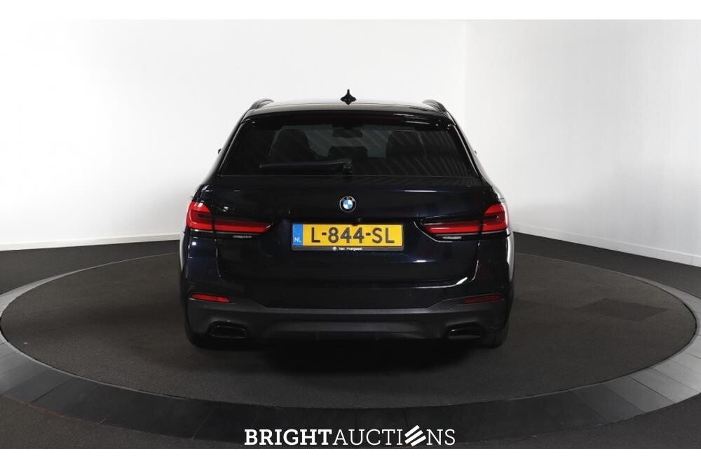 BMW 530e Business Edition Plus M Sport 292pk 2021 (Origineel-NL) 5-Serie, L-844-SL