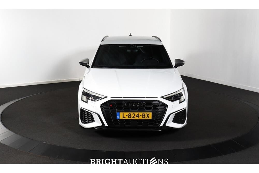 Audi S3 2.0 TFSI Quattro 310pk 2021 (Origineel-NL), L-824-BX