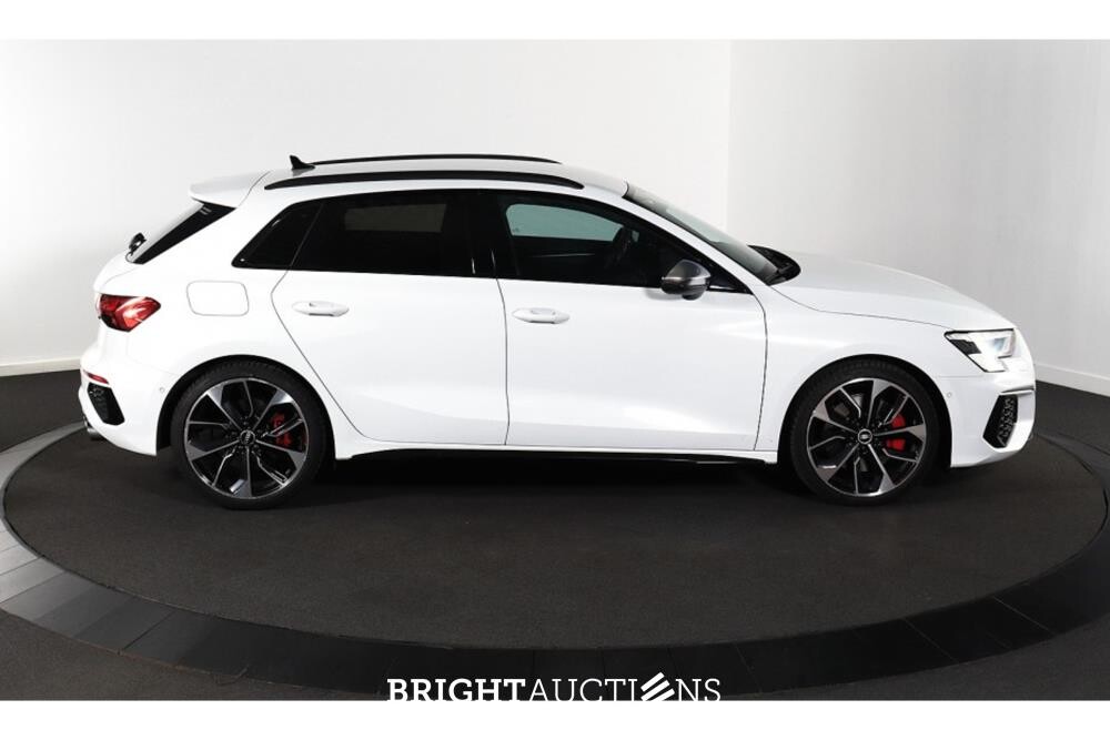 Audi S3 2.0 TFSI Quattro 310pk 2021 (Origineel-NL), L-824-BX