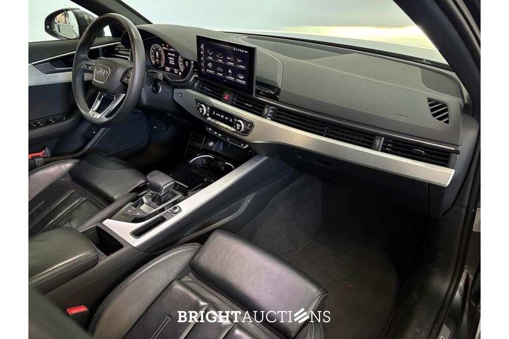 Audi A4 Avant 35 S edition TFSI 149pk 2022 (Origineel-NL), N-720-SJ